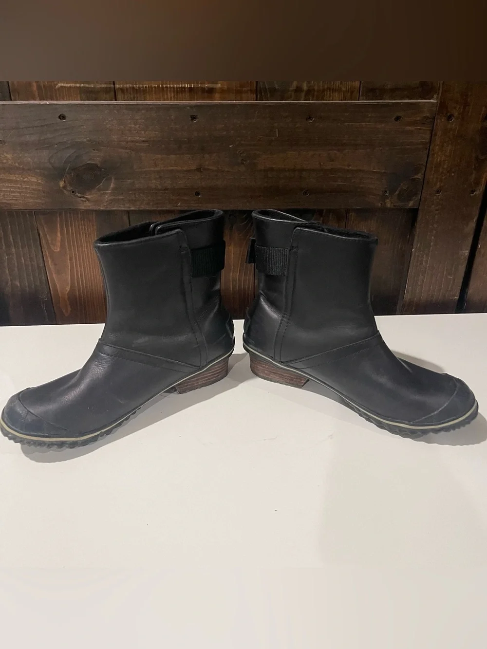 Sorel Womens 8.5 Black Slimboot‎ Leather Pull On Rain Boots Waterproof Granola